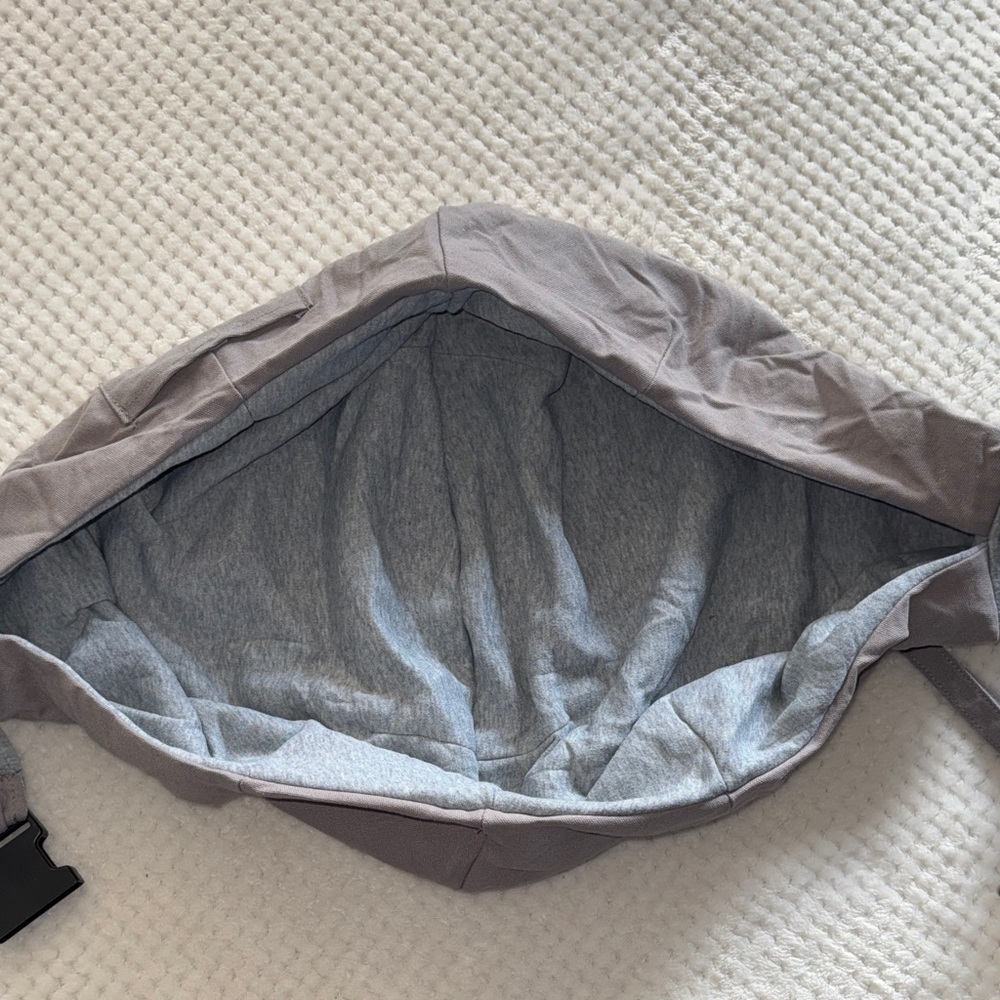 🐾 Ownpets Pet Sling Carrier – Gray Hands-Free Dog/Cat Carrier - Picture 4 of 9